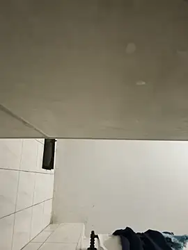 GildanK18 online show from October 25, 2025, 2:50 pm