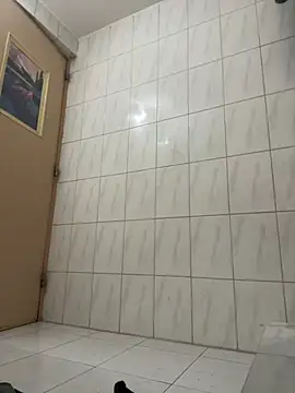 GildanK18 online show from March 21, 2026, 6:23 pm