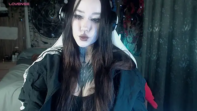 Snapshot of chloe_crystall_killer chatting on May 8, 2026, 5:44 am chloe crystall killer online show from May 8, 2026, 5:44 am