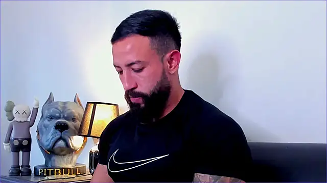 Snapshot of BradLeon_ chatting on January 6, 2026, 7:29 pm BradLeon online show from January 6, 2026, 7:29 pm