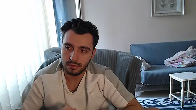 Snapshot of handsomeee04 chatting on October 3, 2025, 1:01 pm handsomeee04 online show from October 3, 2025, 1:01 pm