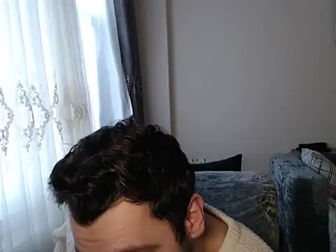 handsomeee04 online show from March 27, 2026, 1:56 pm