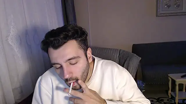 Snapshot of handsomeee04 chatting on November 25, 2025, 11:05 pm handsomeee04 online show from November 25, 2025, 11:05 pm