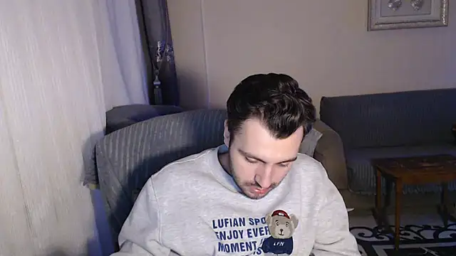 Snapshot of handsomeee04 chatting on October 13, 2025, 2:35 am handsomeee04 online show from October 13, 2025, 2:35 am