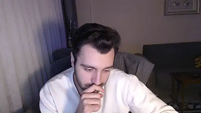 Snapshot of handsomeee04 chatting on October 21, 2025, 9:47 pm handsomeee04 online show from October 21, 2025, 9:47 pm