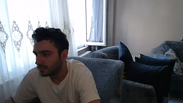 Snapshot of handsomeee04 chatting on May 25, 2026, 2:49 pm handsomeee04 online show from May 25, 2026, 2:49 pm
