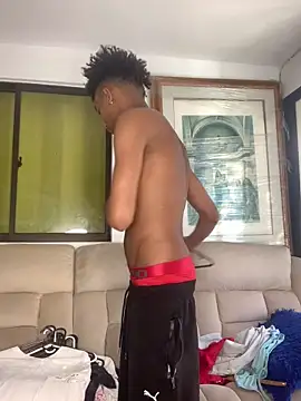 Boy cock18 online show from November 7, 2025, 12:31 pm