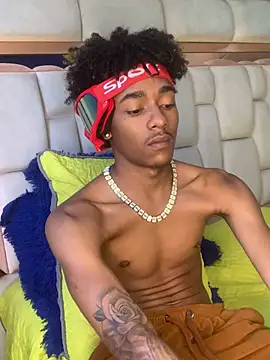 Boy cock18 online show from March 22, 2025, 8:48 pm