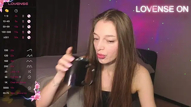 Snapshot of Cherry_air chatting on November 16, 2025, 12:26 am Cherry air online show from November 16, 2025, 12:26 am