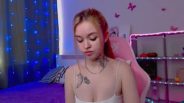 Snapshot of Naughty_Mable chatting on March 15, 2025, 3:07 am Naughty Mable online show from March 15, 2025, 3:07 am