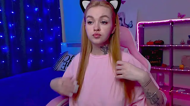 Snapshot of Naughty_Mable chatting on March 23, 2025, 7:31 am Naughty Mable online show from March 23, 2025, 7:31 am