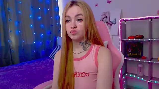 Snapshot of Naughty_Mable chatting on March 14, 2025, 3:26 am Naughty Mable online show from March 14, 2025, 3:26 am