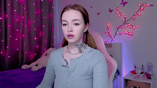 Snapshot of Naughty_Mable chatting on September 22, 2025, 1:00 am Naughty Mable online show from September 22, 2025, 1:00 am
