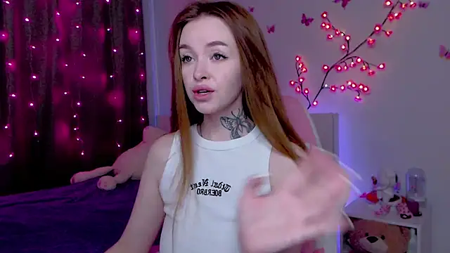Snapshot of Naughty_Mable chatting on September 23, 2025, 1:01 am Naughty Mable online show from September 23, 2025, 1:01 am