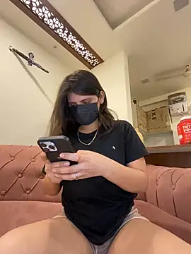 Snapshot of ahista chatting on April 23, 2026, 5:25 pm ahista online show from April 23, 2026, 5:25 pm