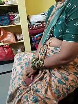 Snapshot of sivani_asha chatting on May 11, 2026, 6:26 am sivani asha online show from May 11, 2026, 6:26 am