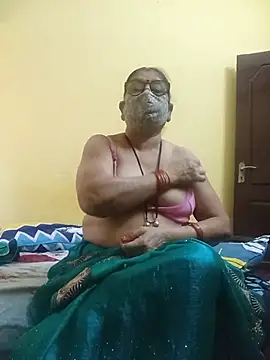 Snapshot of sivani_asha chatting on July 19, 2026, 6:44 am sivani asha online show from July 19, 2026, 6:44 am