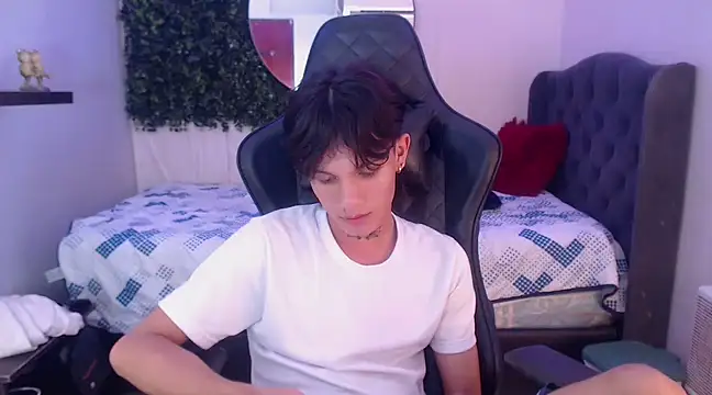 andy dan18 online show from March 1, 2025, 7:59 pm