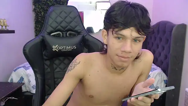 andy dan18 online show from March 11, 2025, 1:45 pm