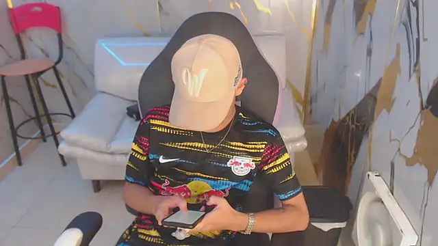 andy dan18 online show from October 22, 2025, 2:16 pm