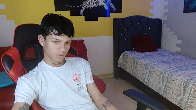 andy dan18 online show from September 20, 2025, 2:11 pm