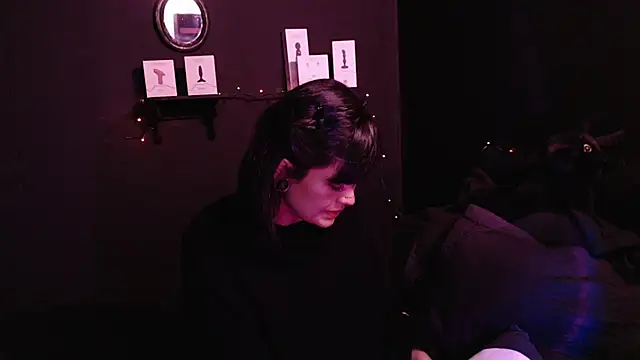 Snapshot of rousstattoo chatting on September 29, 2025, 11:32 pm rousstattoo online show from September 29, 2025, 11:32 pm