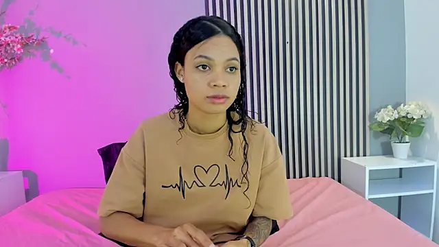 Snapshot of GysellHanson chatting on February 25, 2026, 11:54 am GysellHanson online show from February 25, 2026, 11:54 am