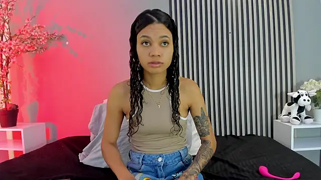 Snapshot of GysellHanson chatting on February 24, 2026, 11:33 am GysellHanson online show from February 24, 2026, 11:33 am