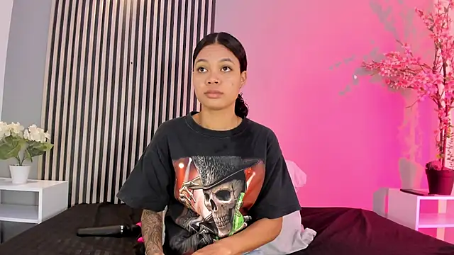 GysellHanson online show from March 6, 2026, 11:38 am