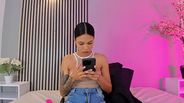 Snapshot of GysellHanson chatting on March 2, 2026, 12:12 pm GysellHanson online show from March 2, 2026, 12:12 pm