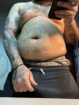 Snapshot of El_Titan1998 chatting on September 29, 2025, 12:00 pm El Titan1998 online show from September 29, 2025, 12:00 pm