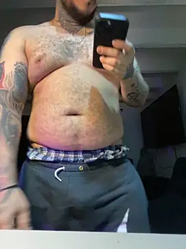 Snapshot of El_Titan1998 chatting on September 13, 2025, 10:15 am El Titan1998 online show from September 13, 2025, 10:15 am