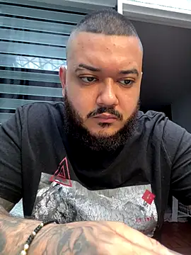 Snapshot of El_Titan1998 chatting on November 12, 2025, 11:58 am El Titan1998 online show from November 12, 2025, 11:58 am