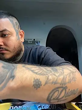 Snapshot of El_Titan1998 chatting on October 2, 2025, 11:41 pm El Titan1998 online show from October 2, 2025, 11:41 pm