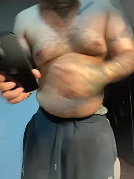 El Titan1998 online show from April 20, 2026, 11:39 pm