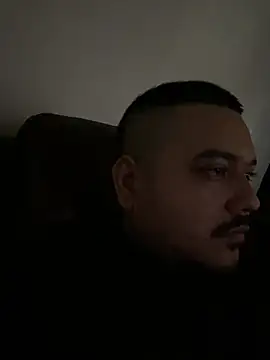 Snapshot of El_Titan1998 chatting on March 16, 2025, 2:44 pm El Titan1998 online show from March 16, 2025, 2:44 pm