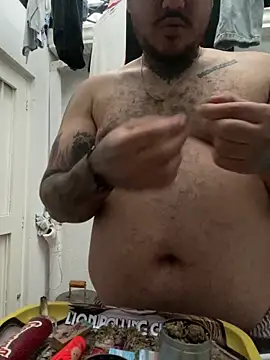 Snapshot of El_Titan1998 chatting on March 7, 2025, 11:29 am El Titan1998 online show from March 7, 2025, 11:29 am