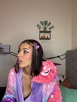 BlueStoneX online show from December 16, 2025, 7:01 am