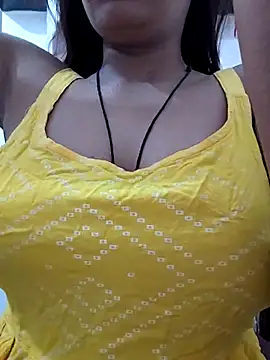 Snapshot of cute_monu chatting on October 15, 2025, 1:37 am cute monu online show from October 15, 2025, 1:37 am