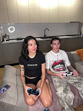 Alexiaa2006 online show from February 5, 2026, 8:04 pm