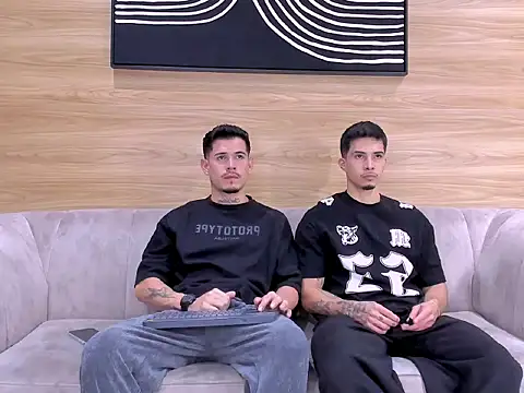 hell twink online show from April 13, 2026, 1:53 am