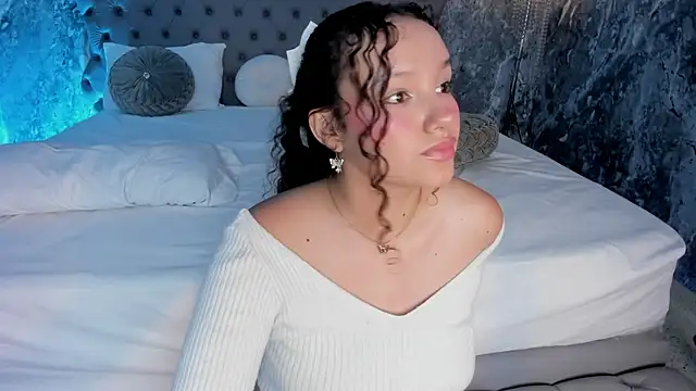 Snapshot of LucyLovelyy chatting on March 16, 2025, 12:23 am LucyLovelyy online show from March 16, 2025, 12:23 am