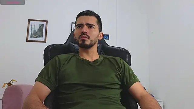 Snapshot of Massimoo_07 chatting on September 13, 2025, 3:34 pm Massimoo 07 online show from September 13, 2025, 3:34 pm