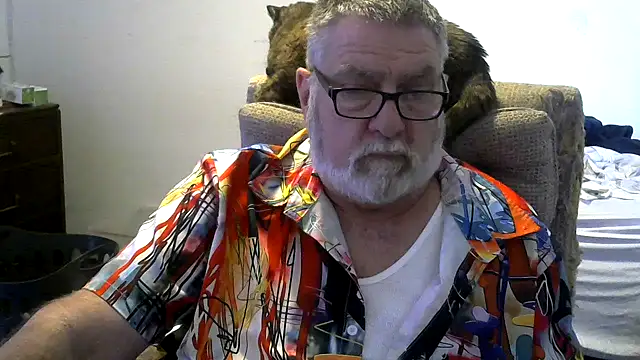 viejo oso online show from October 25, 2025, 4:40 pm