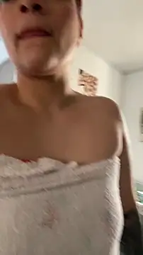 Sophia cyrus11 online show from November 9, 2025, 4:22 pm