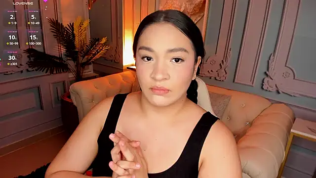 stefany duque1  online show from December 21, 2025, 2:57 am