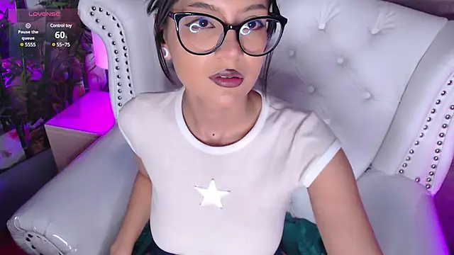 Snapshot of Abbydreams_ chatting on March 2, 2025, 1:53 pm Abbydreams online show from March 2, 2025, 1:53 pm