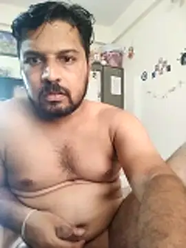 hot punekar online show from June 14, 2026, 6:36 am