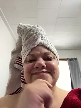 Snapshot of Luciouslouise72@xh chatting on October 11, 2025, 4:41 pm Luciouslouise72xh online show from October 11, 2025, 4:41 pm