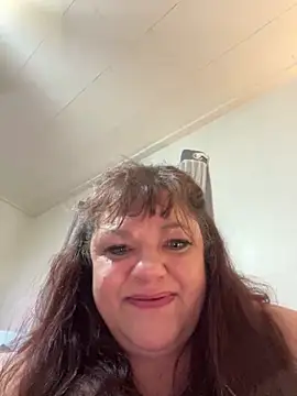 Snapshot of Luciouslouise72@xh chatting on November 8, 2025, 12:09 pm Luciouslouise72xh online show from November 8, 2025, 12:09 pm
